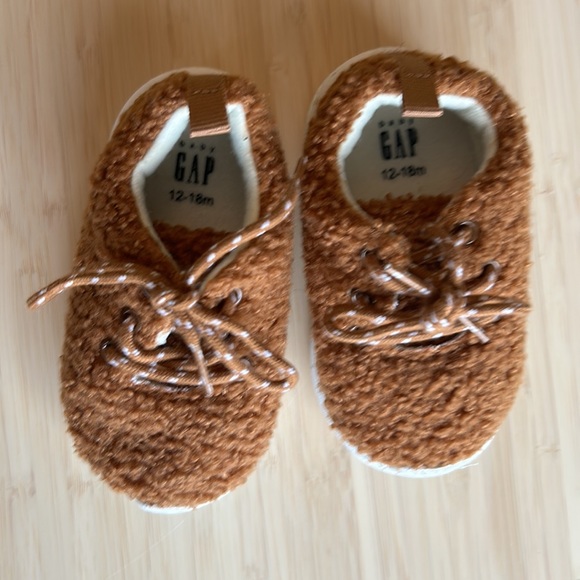 Baby Gap Teddy Sneakers - Picture 3 of 5